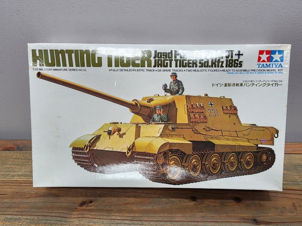 Tamiya Hunting Tiger Jagd Panzer PzJ9 VI JAGT Tank Destroyer model 1:35 35058